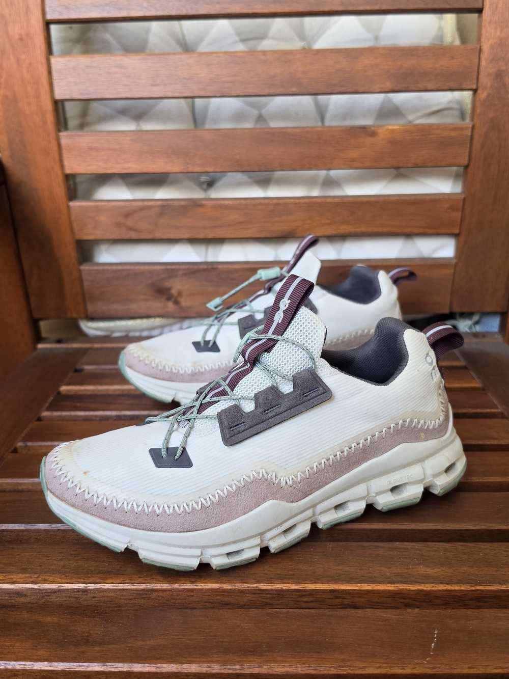 On Running Cloudaway Women’s Size 7
